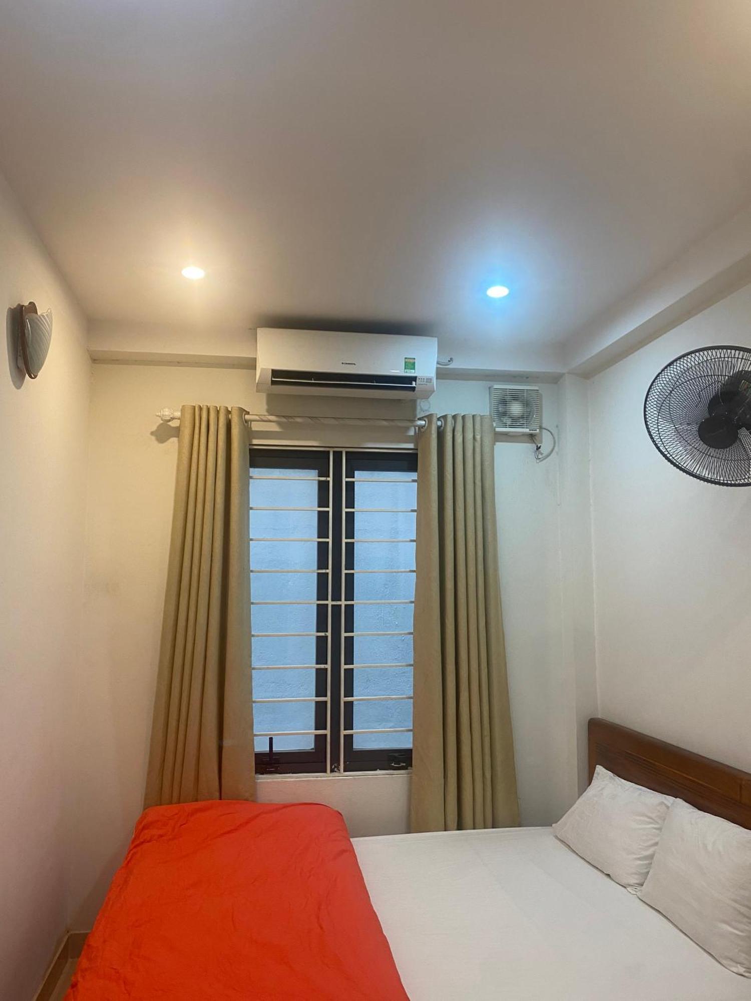 Nam Cuong Motel - Phong Don Co Cua So Thoang Mat Khep Kin - Thang May Ханой Екстер'єр фото